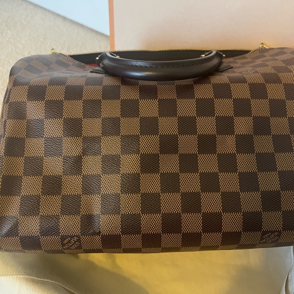 Authentic Louis Vuitton Speedy Bandouliere 30 - Picture 7 of 14